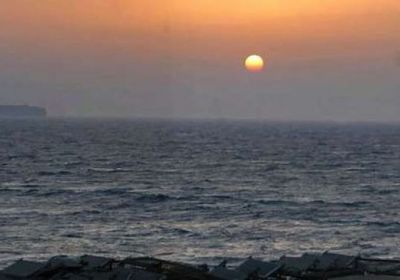 مع اضطراب السواحل.. طقس حار نهارًا على الجنوب غدًا