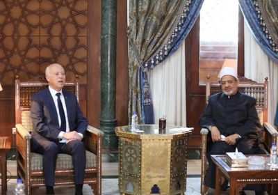  الرئيس التونسي: نحن بحاجة إلى العمل مع مصر ومشيخة الأزهر من أجل حماية شبابنا