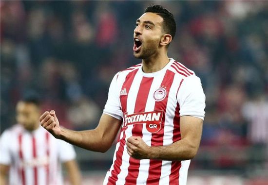 كوكا يدعم تريزيجيه برسالة مؤثرة بعد إصابته بقطع في الرباط الصليبي