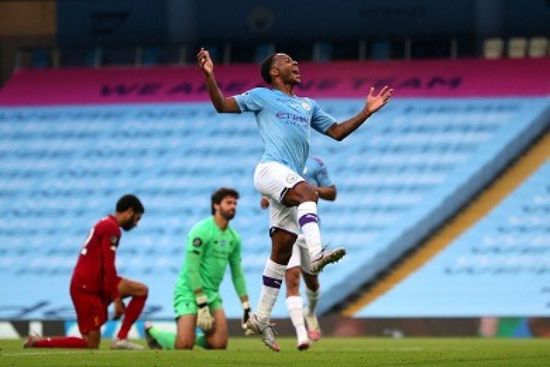 &laquo;تويتر&raquo; تتدخل بعد استهداف ستيرلينج عنصريا