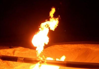  حريق خط غاز في محافظة الجيزة بمصر (فيديو)