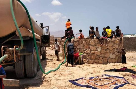 "خليفة الإنسانية" تلبي الاحتياجات المائية لمنطقة غبة بسقطرى