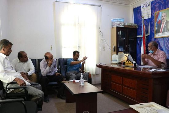 "انتقالي حضرموت" يقر آليات توزيع منحة الزُبيدي