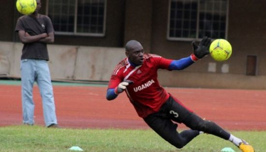 أونيانجو حارس صن داونز يعتزل اللعب الدولي مع أوغندا