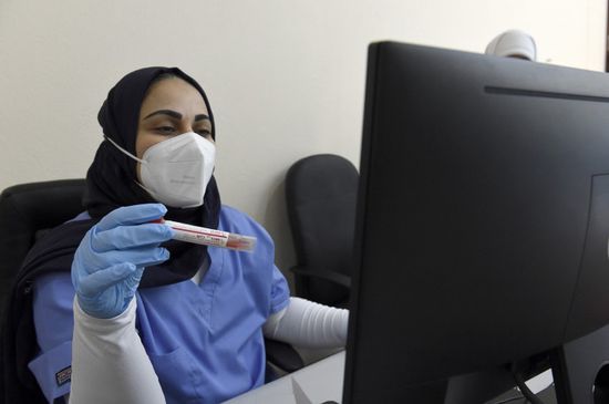 البحرين تسجل 1267 إصابة بفيروس كورونا