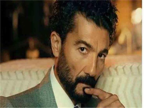 أول تعليق لخالد النبوي بعد إصابته بكورونا