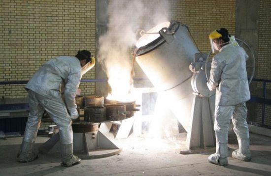فرنسا: ننسق مع القوى الكبرى للرد على إعلان إيران بالبدء في تخصيب اليورانيوم بنسبة 60%