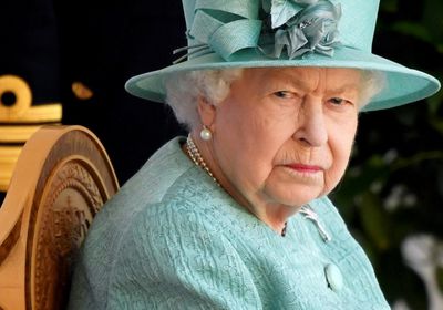 الملكة إليزابيث تستأنف مهامها بعد وفاة الأمير فيليب