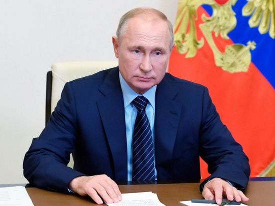  الرئيس الروسي يتلقى الجرعة الثانية من لقاح كورونا
