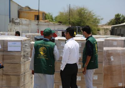 مطار عدن يستقبل شحنة مستلزمات طبية لمراكز العزل