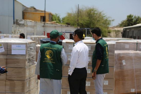 مطار عدن يستقبل شحنة مستلزمات طبية لمراكز العزل