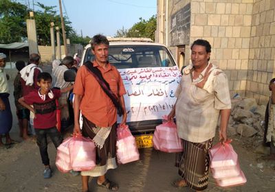 "انتقالي خنفر" يوزع وجبات إفطار على الصائمين