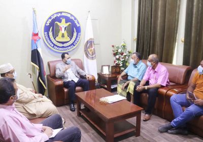 "الانتقالي" و"الدولية الهولندية" يبحثان دعم العمل الإنساني