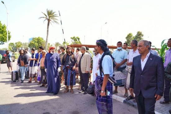 وفد "الانتقالي" يستقبل جثمان سلطان المجاهدين الفضلي