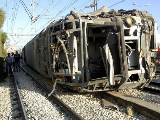  مصر.. انقلاب قطار في القليوبية بعد خروجه عن مساره