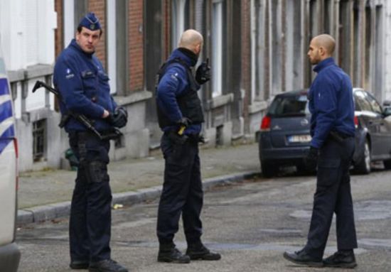  اليونان.. تفكيك شبكة لتهريب المهاجرين عبر الحدود الشمالية