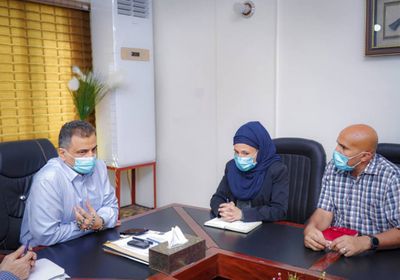 لملس يطلع على تطورات تجهيز العزل الصحي بمستشفى الصداقة