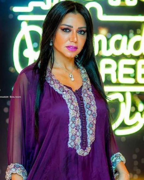 رانيا يوسف تتألق بـ "العباءة" في أحدث ظهور (صور)