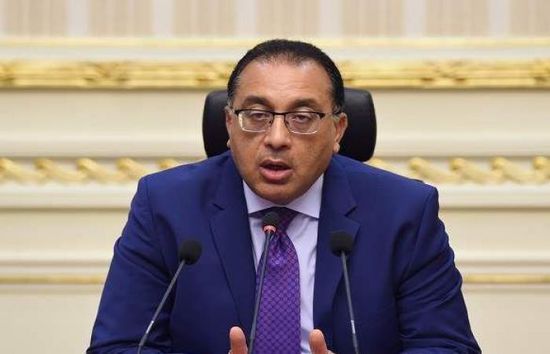 رئيس الوزراء المصري يصل القاهرة بعد زيارته ليبيا