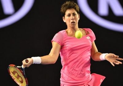 لاعبة التنس الإسبانية كارلا سواريز نافارو تتعافى من سرطان الغدد الليمفاوية
