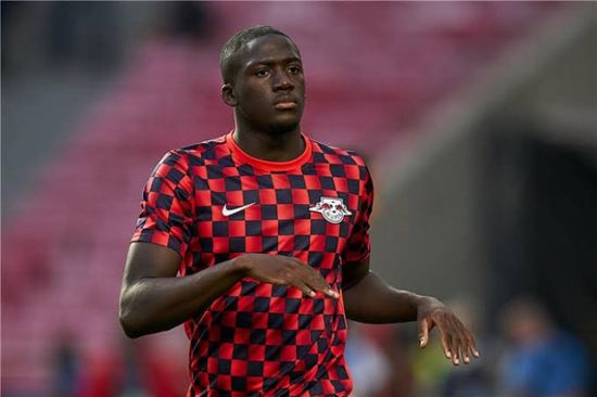 سكاي: ليفربول يحسم التعاقد مع مدافع لايبزج