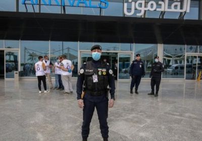 الكويت تعلق الرحلات الجوية التجارية القادمة من الهند