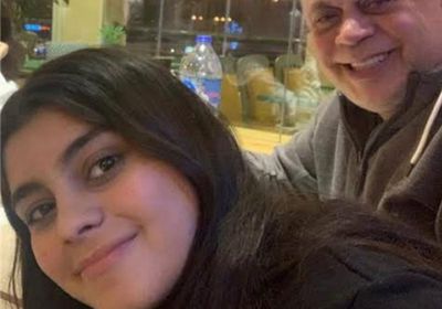 أشرف زكي يحتفل بعيد ميلاد نجلته "مريم"