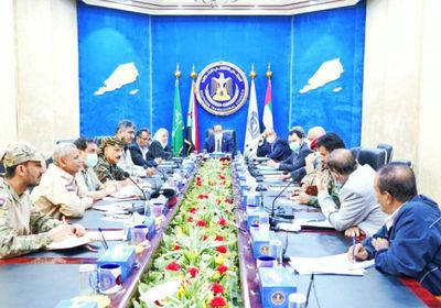 رئاسة الانتقالي تُدين تجاوزات الإخوان الإرهابية بشبوة