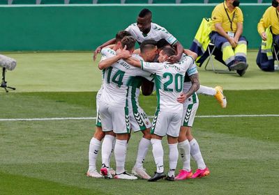 إلتشي يستعيد مذاق الانتصارات ويغادر مراكز الهبوط بالدوري الإسباني