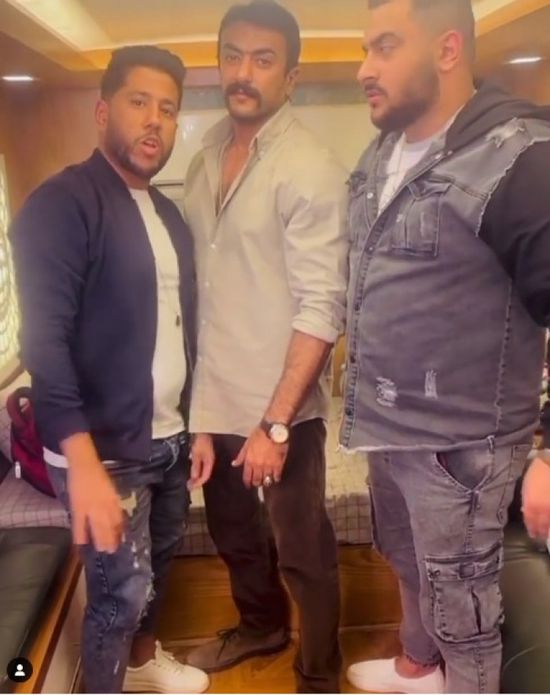 بالفيديو.. أحمد العوضي يستعد لطرح مهرجان "على الله حكايتك"