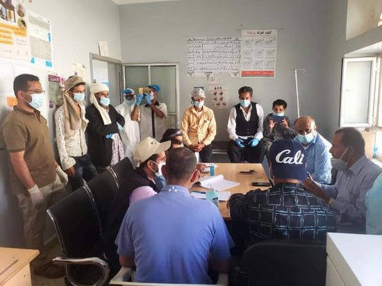 "لأجل الضالع" تدعم العزل الصحي في الحصين بمستلزمات طبية