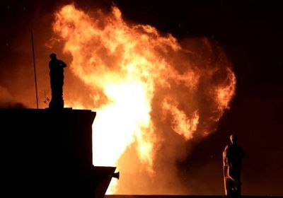  اندلاع حريق كبير في مستشفى لمصابي كورونا بالعاصمة العراقية