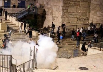  مواجهات عنيفة بين فلسطينيين وقوات إسرائيلية في القدس