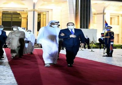  الشيخ محمد بن زايد يغادر القاهرة