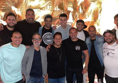 أمير كرارة مع نجوم مسرح مصر في سهرة رمضانية