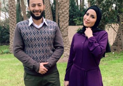 حمادة هلال يمازح نسرين طافش من كواليس "المداح"