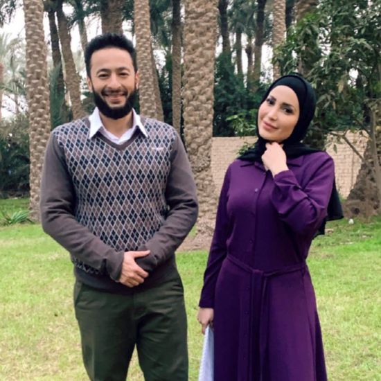 حمادة هلال يمازح نسرين طافش من كواليس "المداح"