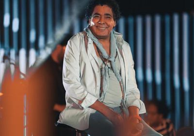 محمد منير ينشر صور آخر حفلاته ويوجه رسالة لجمهوره