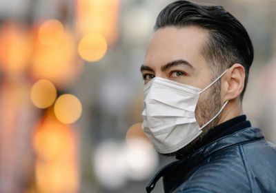 مركز CDC الأمريكي يسمح بعدم استخدام الكمامة للحاصلين على لقاح كورونا