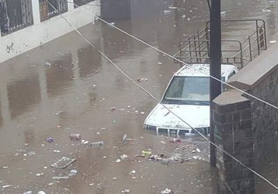 هطول أمطار غزيرة على العاصمة (صور)