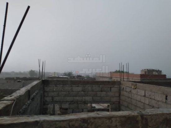 بالصور.. الأمطار تضرب مديريات أبين