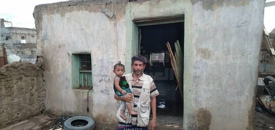 تصدعات بالمنازل الطينية في جعار جراء الأمطار