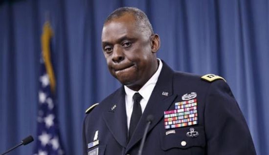 وزير الدفاع الأمريكي يبحث سحب القوات من باكستان