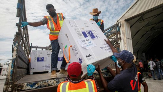 أمريكا ترسل شحنات لقاح أسترازينيكا إلى الهند