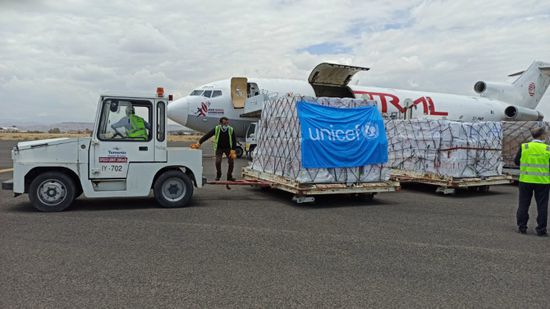 وصول 14.5 طن لقاحات مخصصة للأطفال إلى صنعاء
