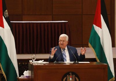 فصائل فلسطينية ترفض قرار عباس وتعتبره انقلابًا