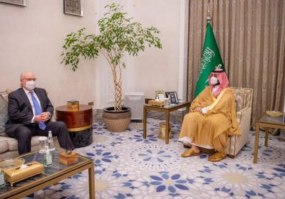 "بن سلمان" و"تيم" يبحثان مستجدات الأوضاع في اليمن
