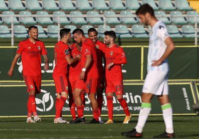 بنفيكا يفوز على تونديلا بهدفين نظيفين في الدوري البرتغالي