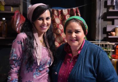 بصورة من كواليس "ملوك الجدعنة".. ياسمين رئيس تدعو لدلال عبد العزيز