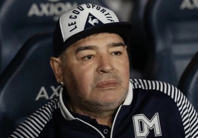 تحقيقات وفاة مارادونا مستمرة.. واللجنة: كان يجب رعايته بشكل أفضل